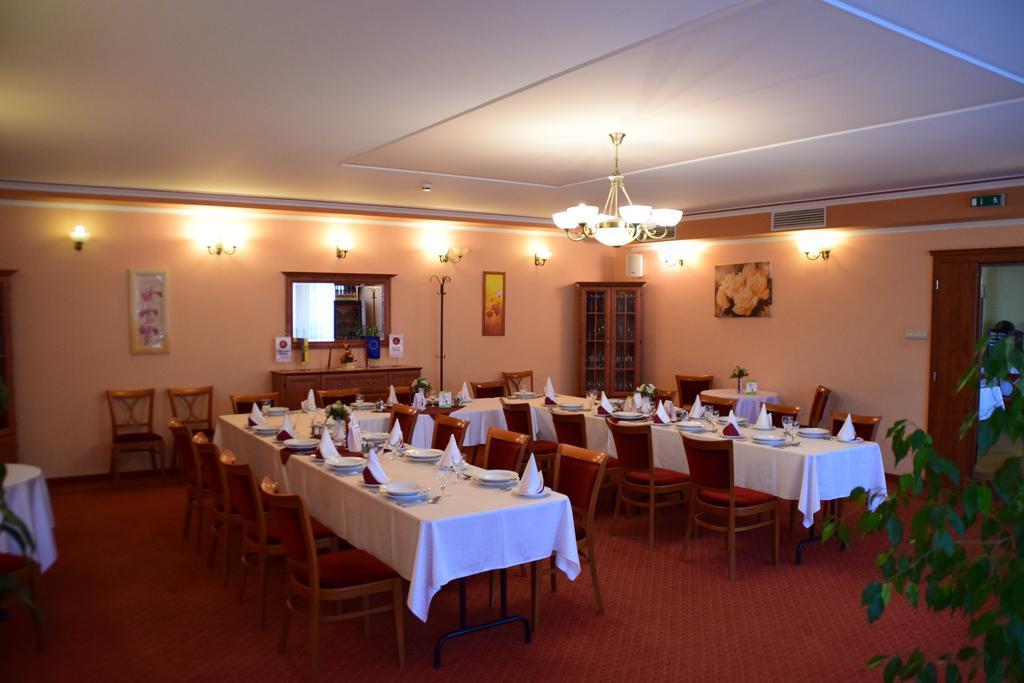 Hotel Lukacs Superior Kazincbarcika Exteriér fotografie